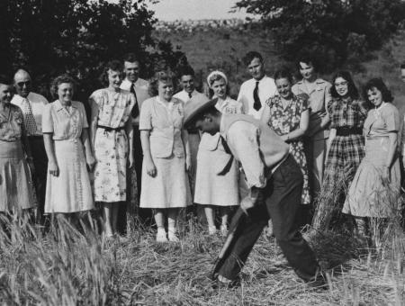 Master 4-H Club members break ground at the newly constructed Rock Springs State 4-H Leadership Center in 1946.